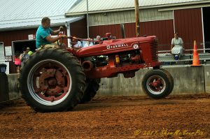 2017-antique-tractor-pull